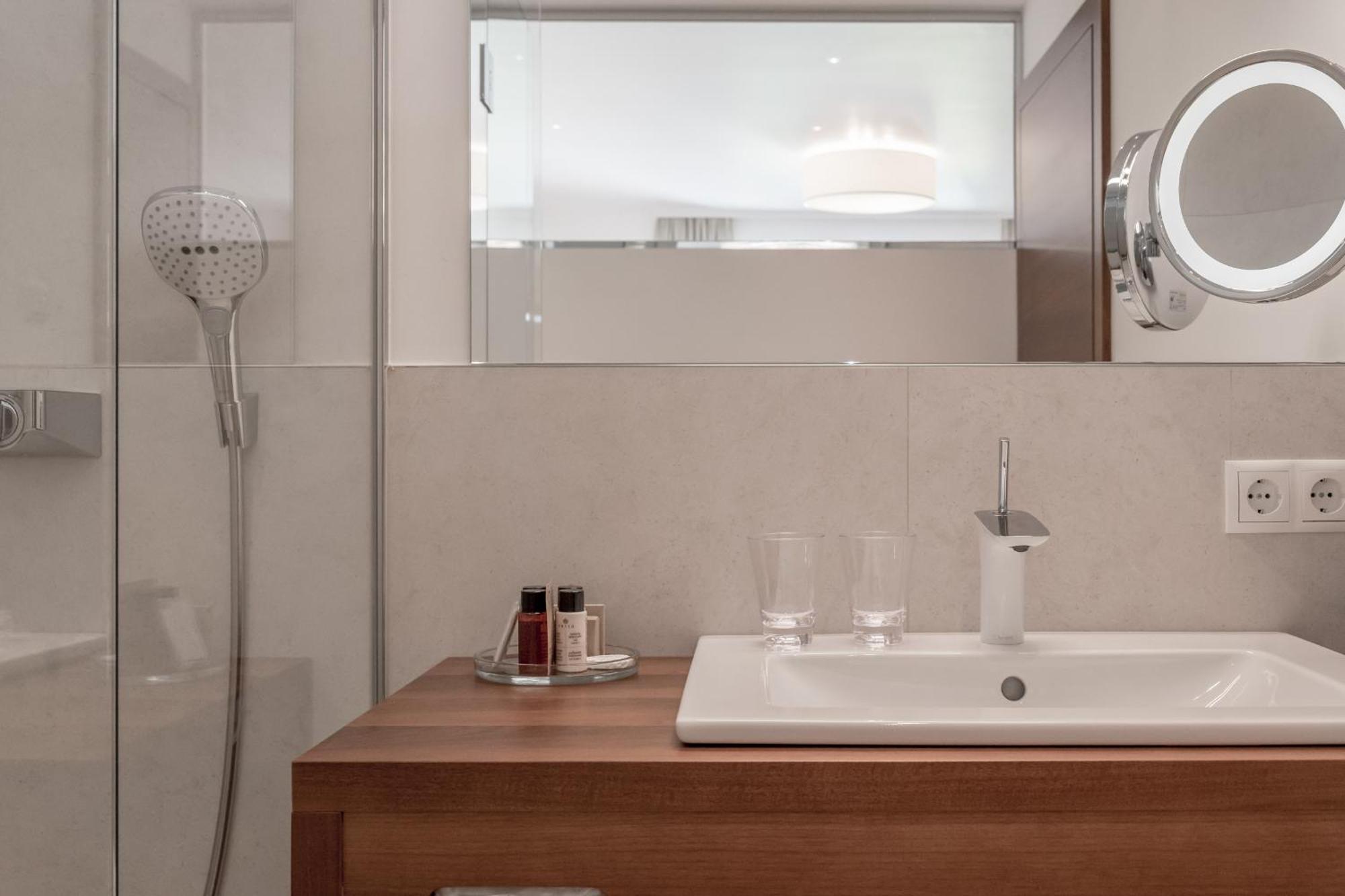 Seehotel Restaurant Lackner موندزي المظهر الخارجي الصورة